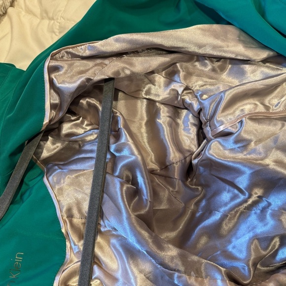 Green Double-Breasted Women's Coat - Picture 11 of 14